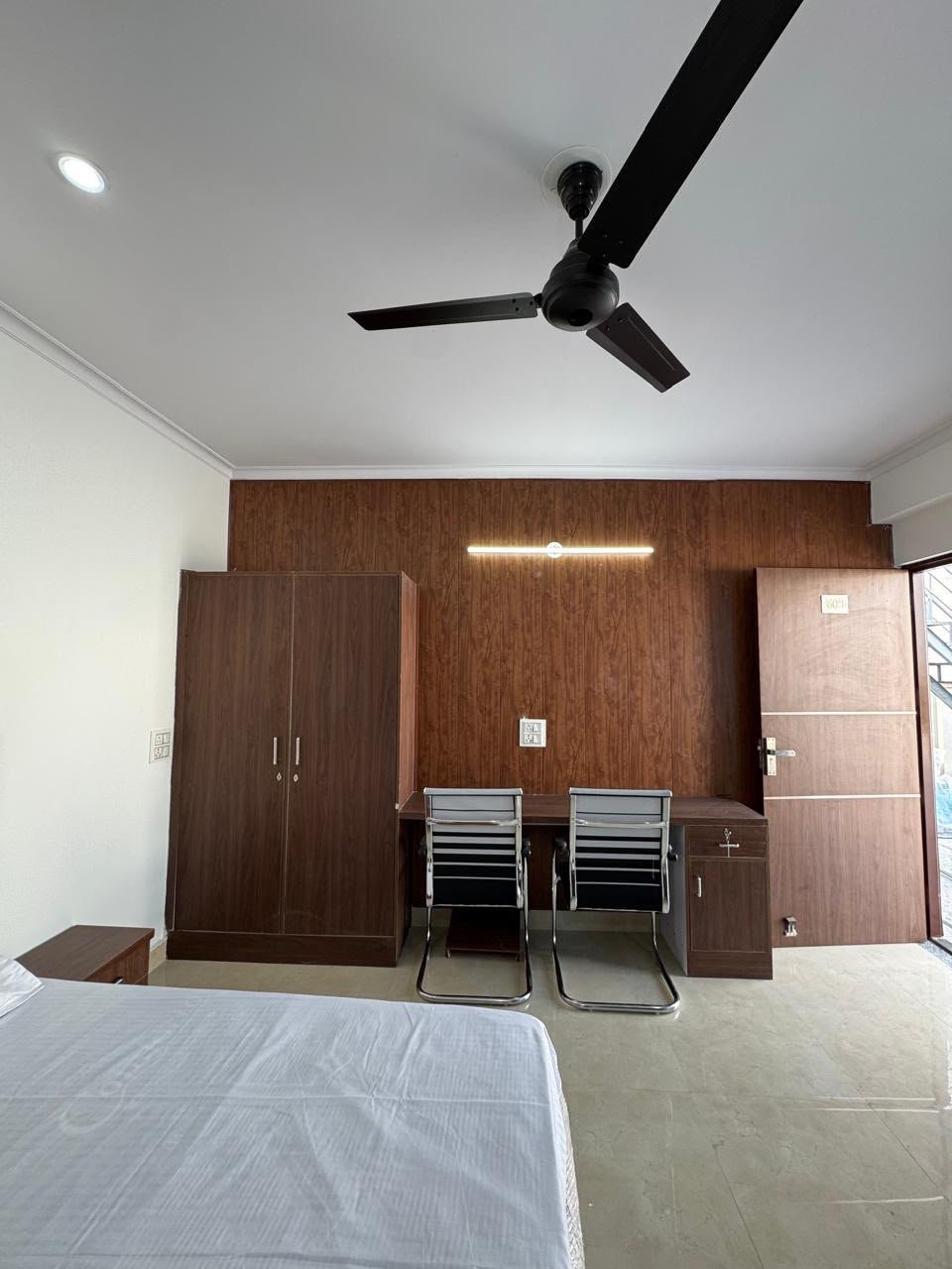 Ergonomic study table and work-from-home workstation in PG room, Sector 128 Noida